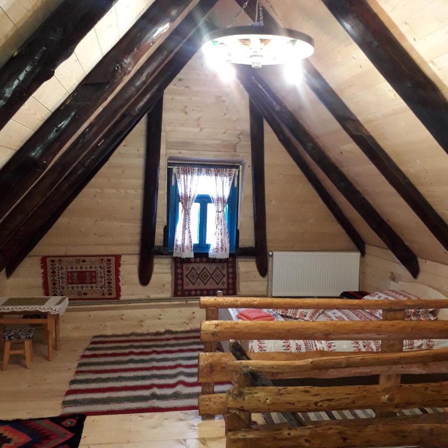 Complex Traditional Casuta Bunicilor-Breb Luaran gambar